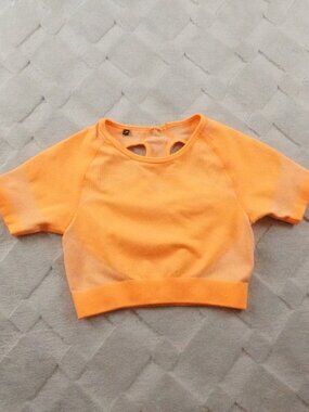 GymShark Ultra Seamless Crop Top Womens XS Neon Orange Athleisure Gym Yoga